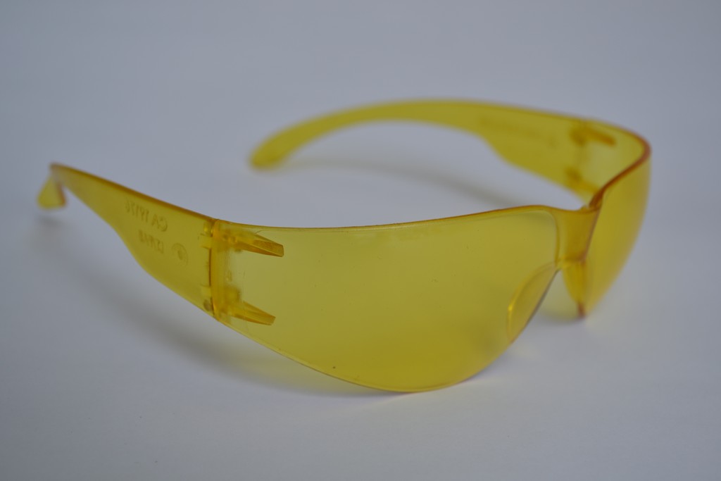 Óculos Proteção UVA/UVB Modelo Águia - Amarelo